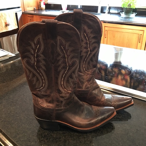 Lucchese Shoes - Lucchese Ladies Cassidy Chocolate Western Boots.